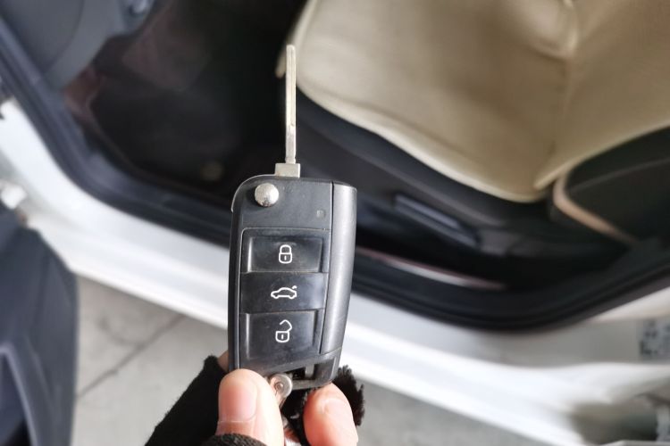 大众 Polo 2019款 Plus 1.5L 自动全景乐享版中控内饰11