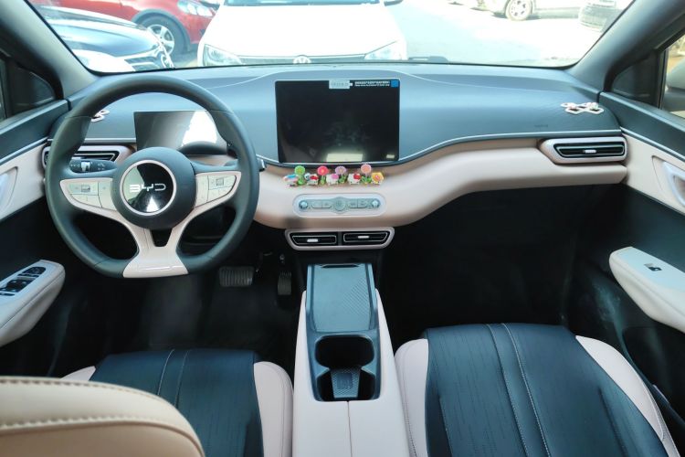 比亚迪 海鸥 2025款 智驾版 305km 活力版中控内饰7002