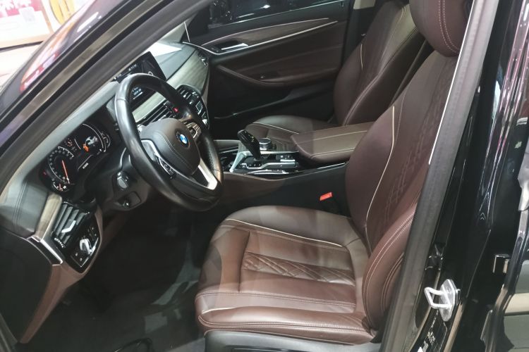 宝马5系 2018款 改款 530Li 领先型 豪华套装局部细节19