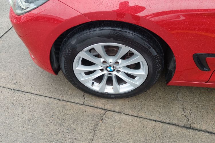 宝马3系GT 2017款 320i 时尚型车身外观6007