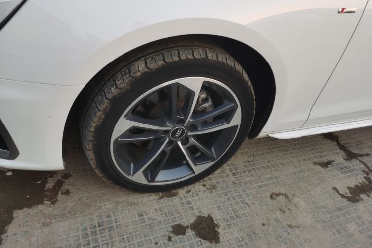 奥迪A4L 2023款 40 TFSI 时尚动感型车身外观6001