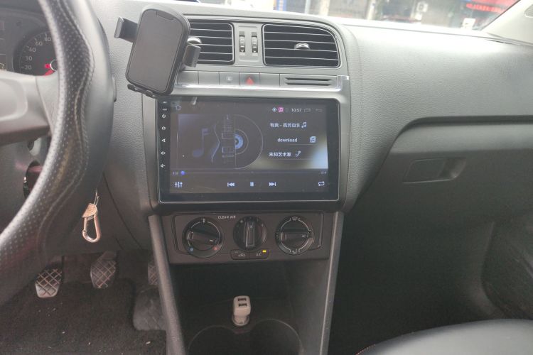 大众 Polo 2016款 1.4L 手动风尚型中控内饰16