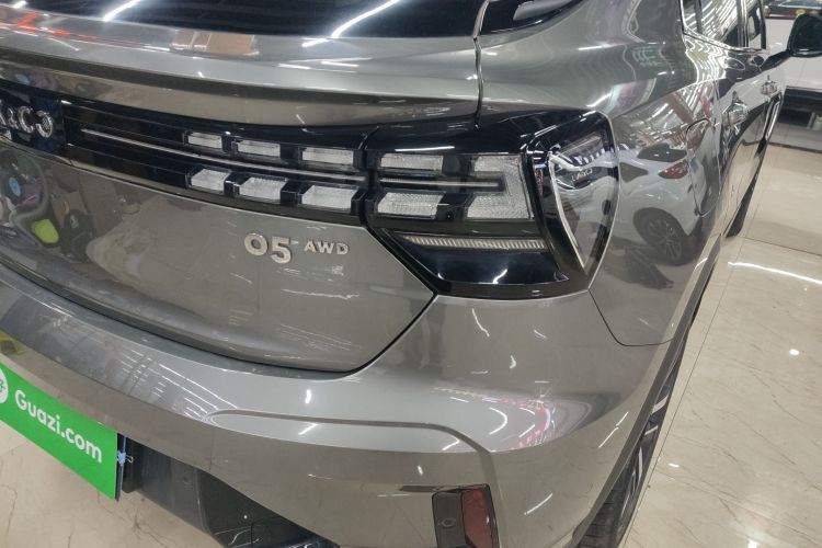 领克05 2022款 2.0TD 四驱劲Halo车身外观9