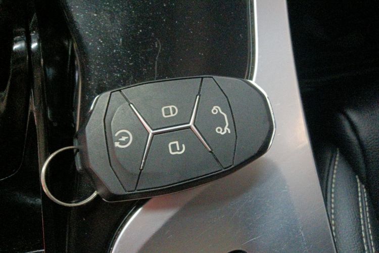 领克01 2020款 2.0T 两驱纯Pro版 国VI中控内饰11