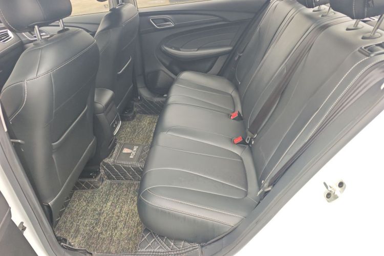 荣威i5 2020款 1.5L 自动4G互联领豪旗舰版中控内饰21