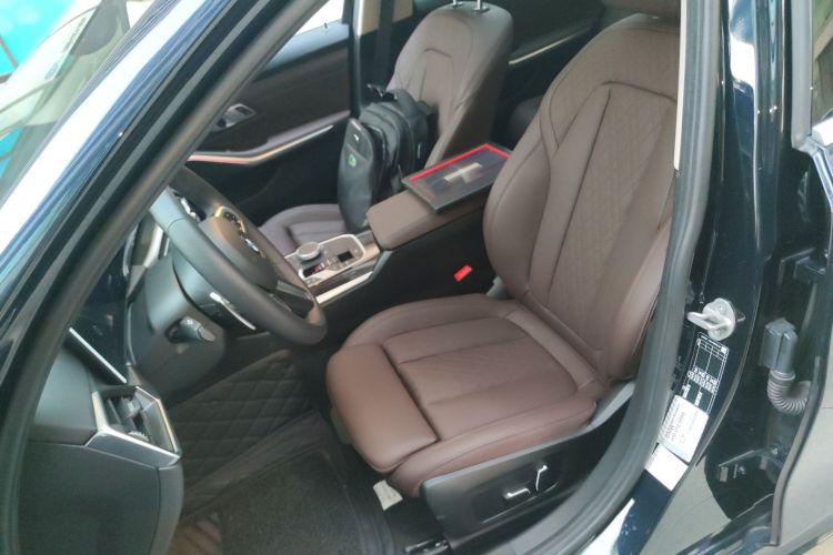 宝马3系 2024款 325Li M运动套装局部细节19