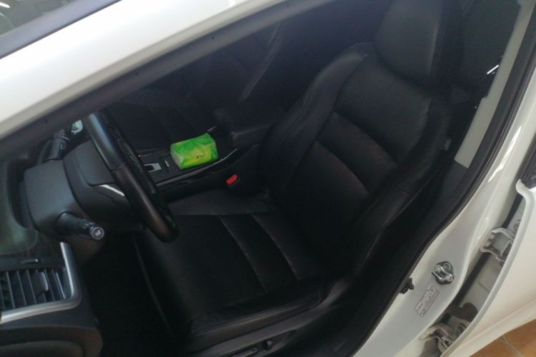 本田 杰德 2017款 210TURBO CVT豪华版 5座中控内饰19