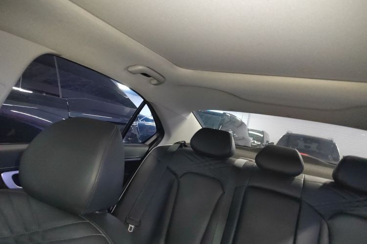 现代 名图 2021款 270TGDi DCT LUX尊贵版中控内饰22