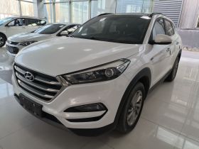 现代 途胜 2018款 1.6T 双离合两驱15周年特别版