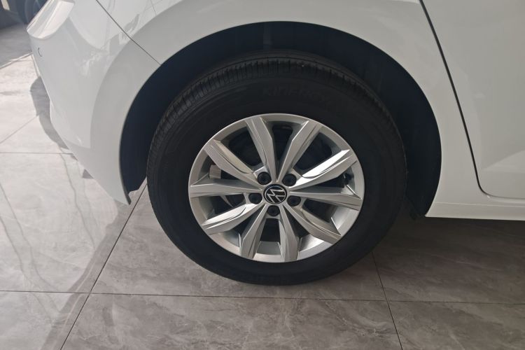 大众 Polo 2023款  Plus 1.5L 自动炫彩科技版车身外观6003