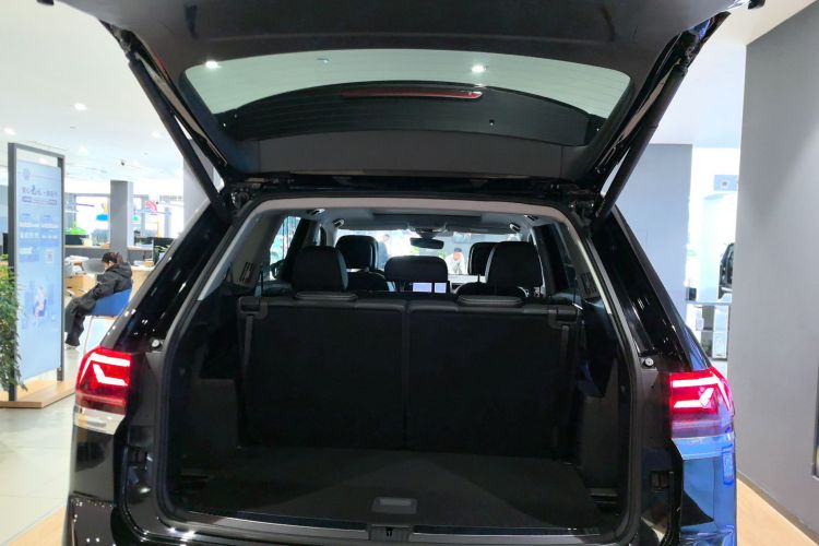 大众 途昂 2024款 380TSI 四驱龙祥版机舱底盘23