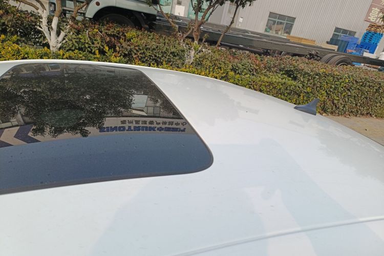 长安 逸动 2022款 PLUS 蓝鲸NE 1.4T GDI DCT尊贵版局部细节57