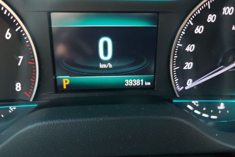 别克 英朗 2019款 18T 自动互联精英型 国VI中控内饰15