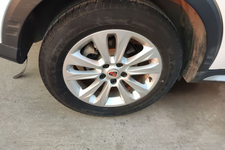 荣威RX5 2018款 20T 两驱自动互联网智惠版车身外观6003