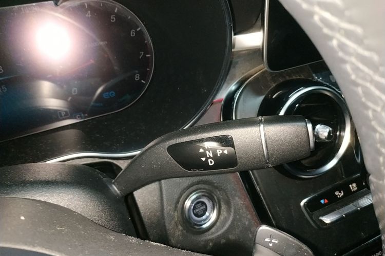 奔驰C级 2021款 C 260 L 运动版中控内饰18