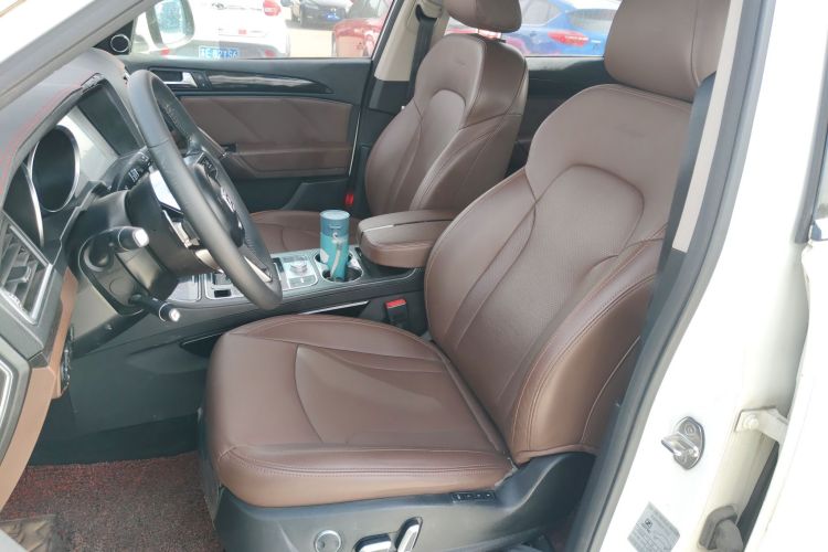 众泰T600 2016款 运动版 2.0T DCT尊享型中控内饰19