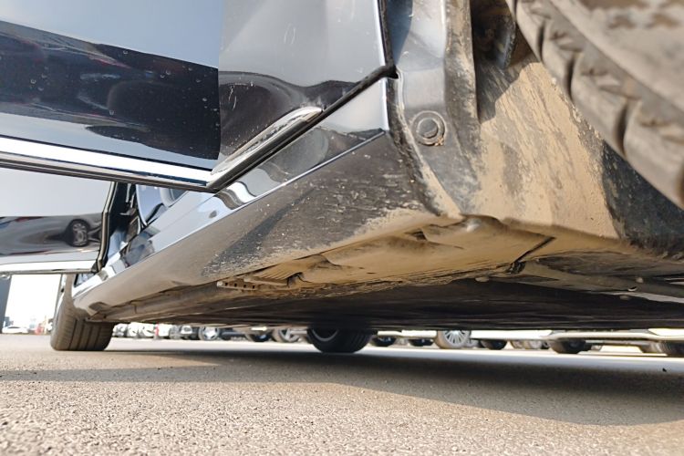 奔驰EQE 2025款 500 4MATIC 先锋版局部细节9001