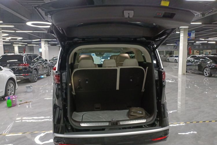 腾势D9 2024款 DM-i 980 四驱尊贵型机舱底盘23