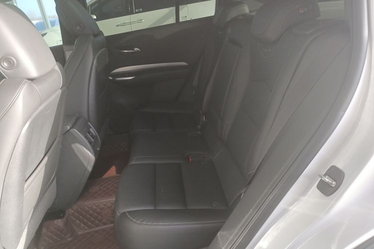 凯迪拉克XT4 2020款 28T 两驱领先型中控内饰21