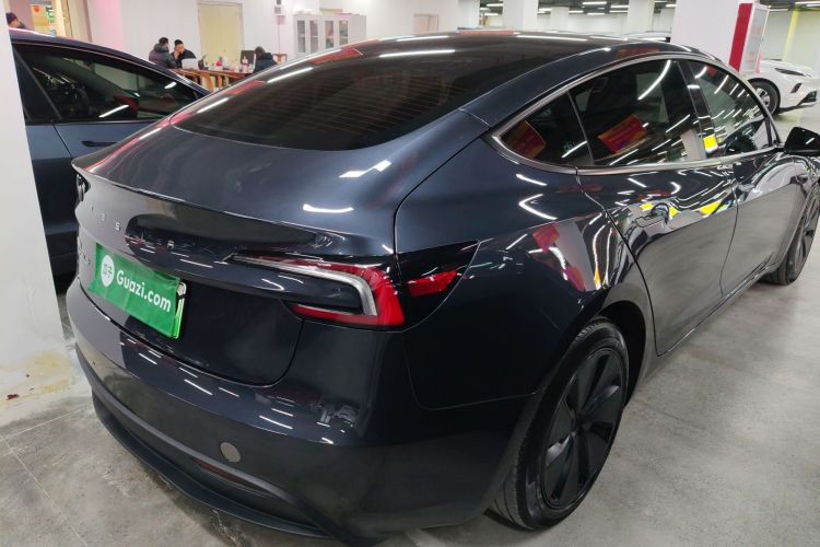 特斯拉 Model 3 2023款 长续航全轮驱动版车身外观6005
