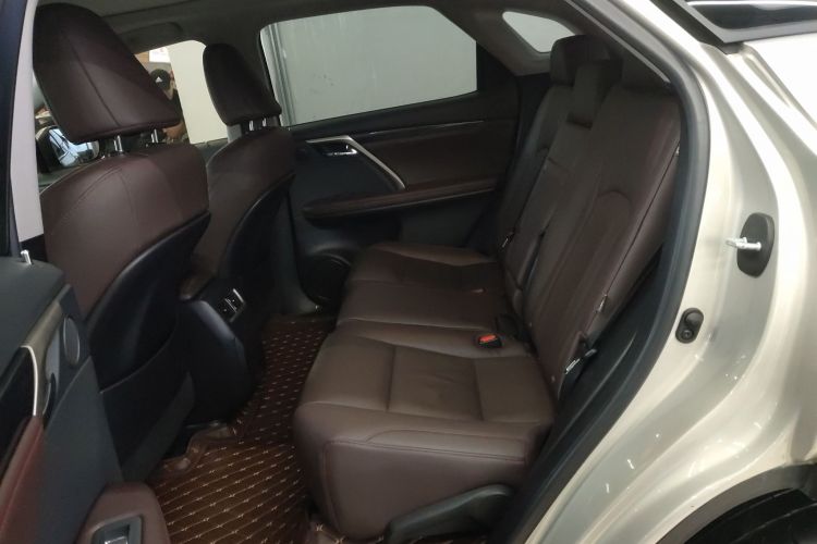 雷克萨斯RX 2020款 改款 300 四驱典雅版中控内饰7004