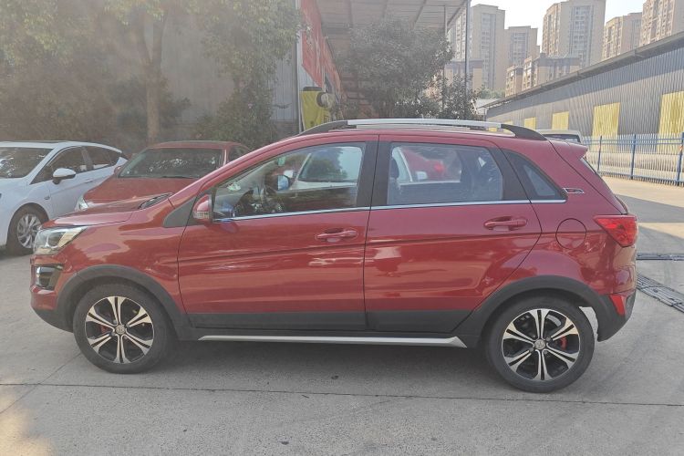 北京汽车 绅宝X25 2015款 1.5L 手动精英型车身外观6003