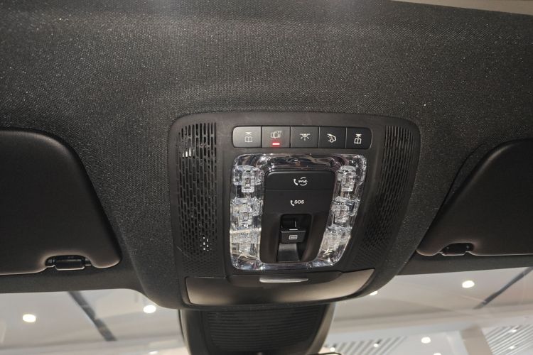 奔驰GLE轿跑 2020款 GLE 350 4MATIC 轿跑SUV 豪华型局部细节22