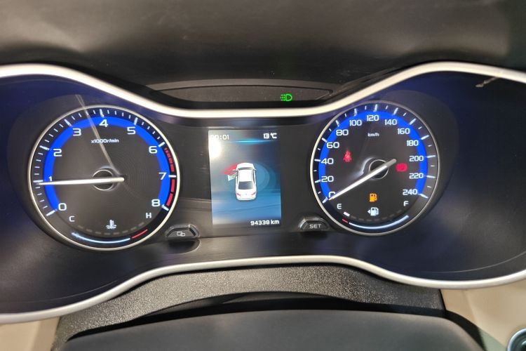 吉利汽车 帝豪 2018款 1.5L 手动豪华型中控内饰14