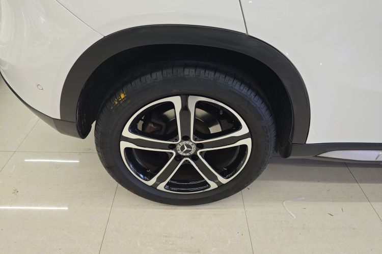 奔驰GLA 2018款 GLA 200 时尚型车身外观6008