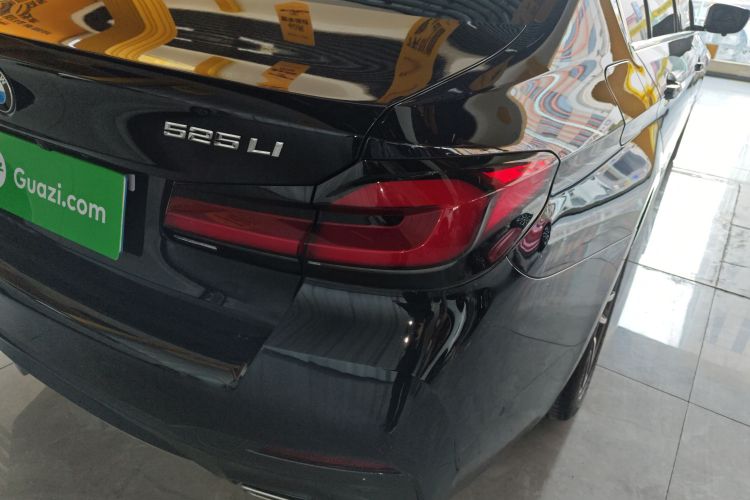 宝马5系 2022款 改款 525Li M运动套装车身外观6006