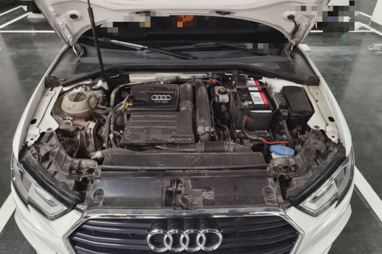 奥迪A3 2018款 30周年年型 Limousine 35 TFSI 时尚型局部细节24