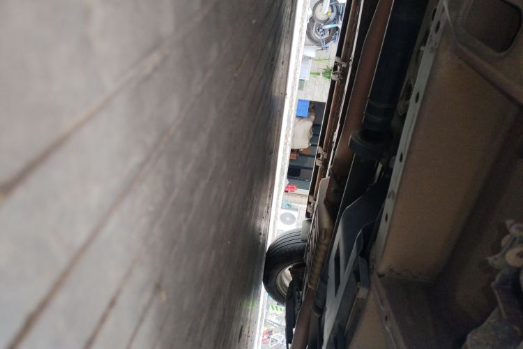 雪佛兰 探界者 2017款 550T 自动四驱捍界版局部细节9004