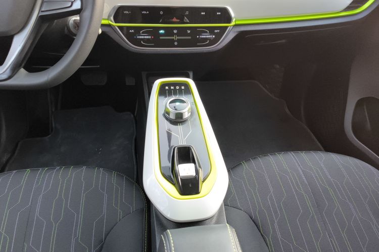 长安欧尚 奔奔E-Star 2020款 心动版 三元锂中控内饰18