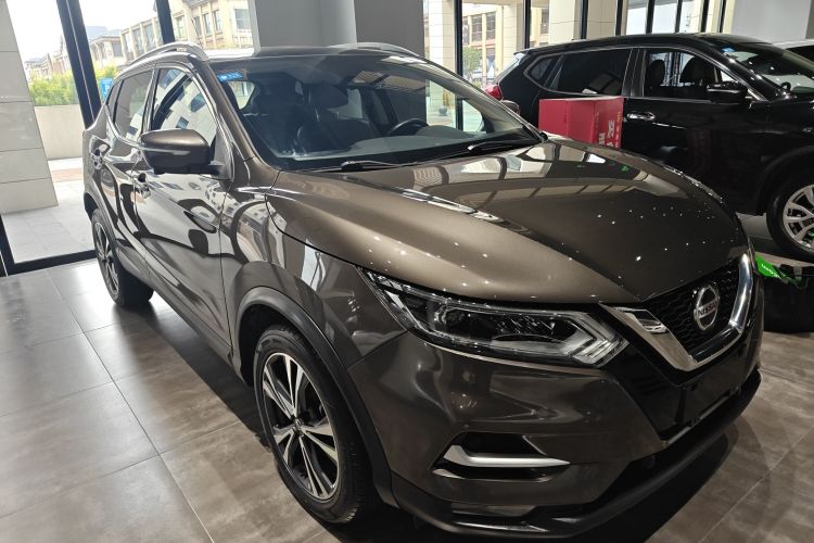 日产 逍客 2021款 2.0L CVT豪华领航版车身外观6002