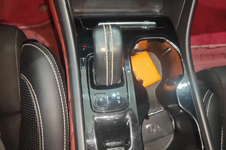 沃尔沃XC40 2021款 T4 四驱智远运动版中控内饰18