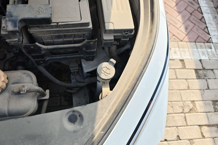 宝骏RC-5 2020款 1.5L 手动智耀精英型局部细节9006