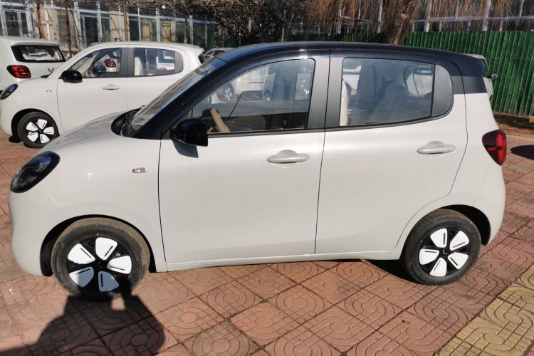 五菱汽车 宏光MINIEV 2025款 四门版 臻享+款车身外观6003