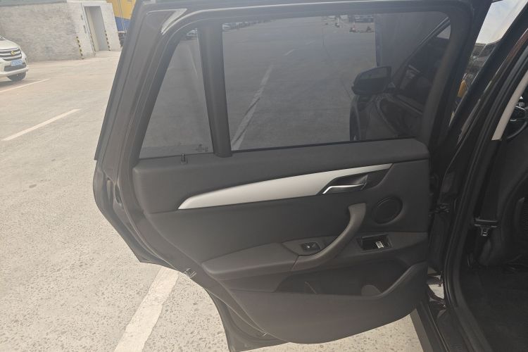 宝马X1 2016款 sDrive18Li 尊享型中控内饰49