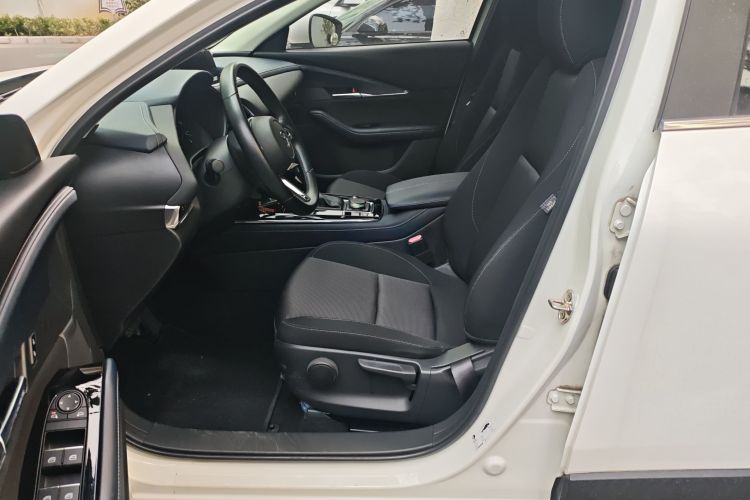 马自达CX-30 2020款 2.0L 自动雅悦型中控内饰19