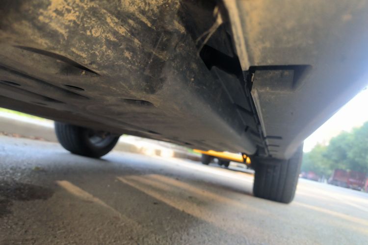 比亚迪 唐新能源 2024款 DM-i 荣耀版 112KM 尊贵型局部细节9002