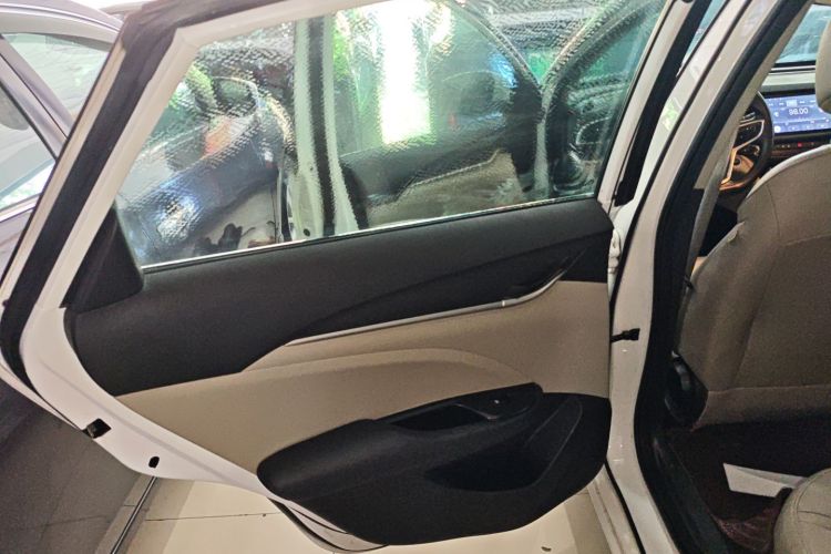 别克 英朗 2017款 15N 自动精英型中控内饰7008