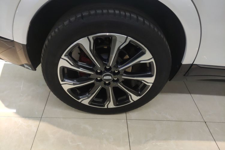 凯迪拉克XT5 2025款 2.0T 铂金型车身外观6008