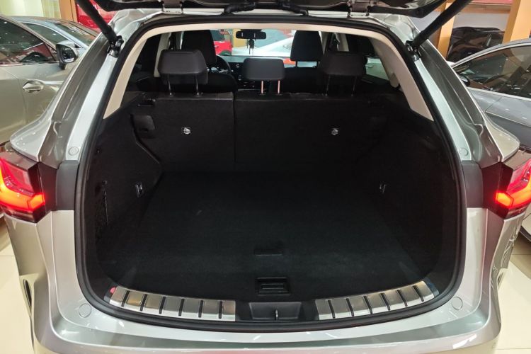 雷克萨斯NX 2023款 350h 前驱 创悦版机舱底盘23