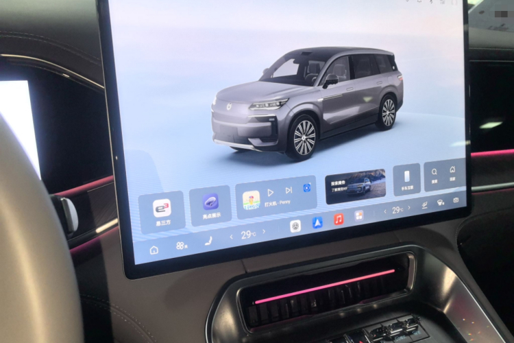 腾势N9 2025款 旗舰型中控内饰16