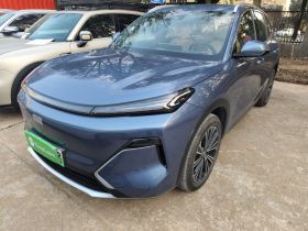 吉利银河 银河星舰7 EM-i 2025款 120km 领航版