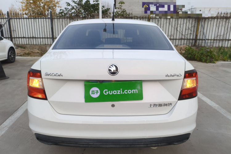 斯柯达 昕锐 2018款 1.4L 手动标准版车身外观6