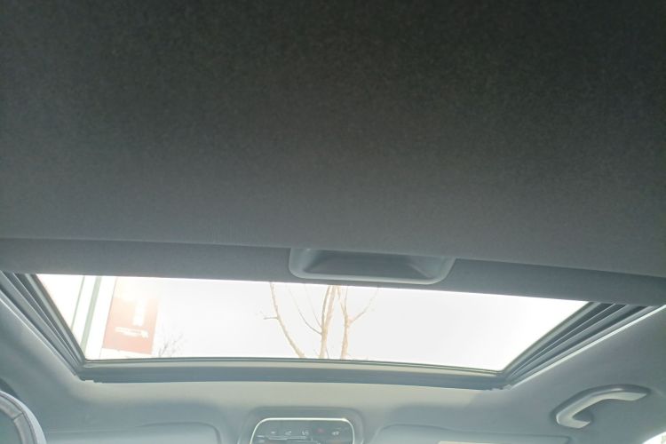 奔驰C级 2022款 改款 C 200 L 运动版中控内饰22