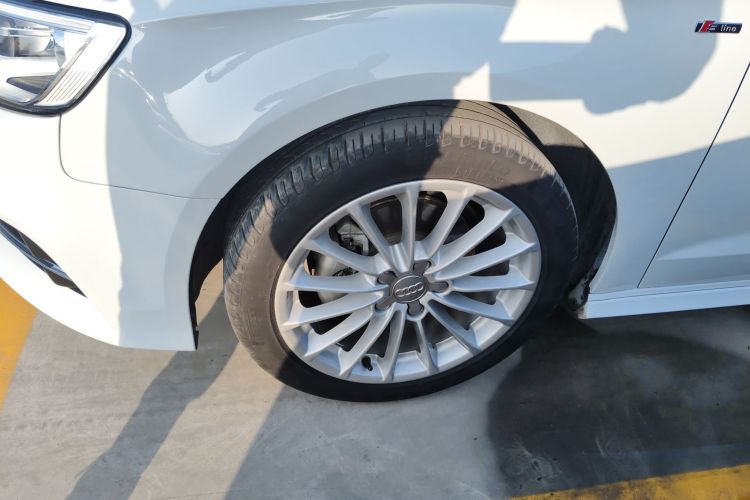 奥迪A3 2017款 Sportback 35 TFSI 时尚型车身外观6007