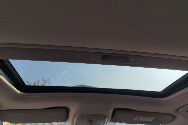 标致408 2014款 1.8L 自动豪华版局部细节22