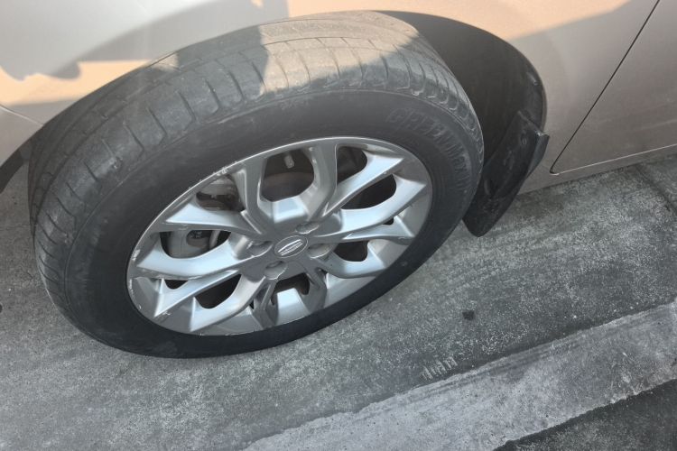 吉利汽车 远景 2018款 1.5L 自动幸福版车身外观6007